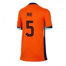 Nederland Nathan Ake #5 Hjemmedrakt Kvinner EM 2024 Kortermet